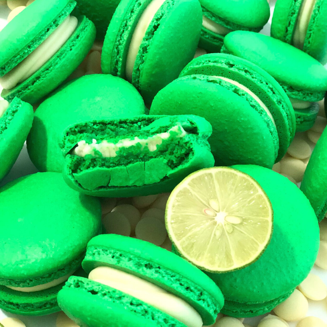 macaron with key lime pie filling